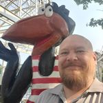 Damian Dyer - @ddthemedic - Instagram