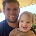 Damian Gatezy Gates - Facebook