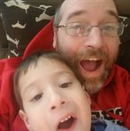 Damian Schmidt - Facebook