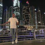 Damien Dumont - @damienblackberry - Instagram