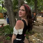 danielle - @danielle_abernathyy - Instagram