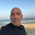 Dan Aviv - Facebook