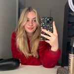 𝓓𝓪𝓷𝓪 🦦 - @danaviviane_ - Instagram