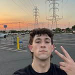 Daniel Chiles - @officialdanielchiles - Instagram