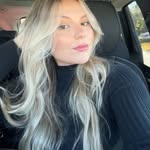 @danielledinapoli - Instagram