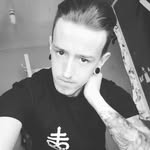 Dan Edwards - @danmarkedwards19 - Instagram