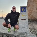 Daniel Helfrich - @daniel_never_walks_alone - Instagram