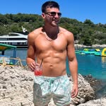 Dan Holland - @dan.holland213 - Instagram