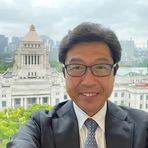 Dan Lui - Facebook