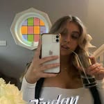 @danni_.collins - Instagram