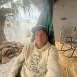 Daniel Ostrowski - @trosk_surf - Instagram