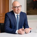 Dr. Daniel Risch - @dr.danielrisch - Instagram