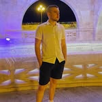Dan Robins - @drobins_music.19 - Instagram