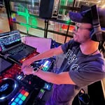Dan Santiago - @djdanislim - Instagram