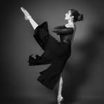 F. Schneider - @dansevillawagram - Instagram