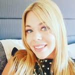 Lisa Wallington - @danveite - Instagram