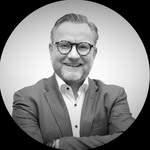 Daniel Weisberg-Sibinski - @danielsibinski_zimvie - Instagram