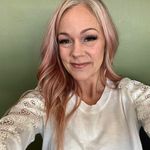 Danielle Wolfram - @daniellewolfram - Instagram