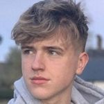 Dan Woolley - @dan_woolley_hindi - Instagram