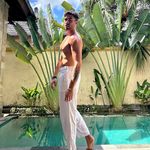 Dana Button - @danajamesbutton_ - Instagram