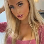 Dani Cameron - @dani.79790 - Instagram
