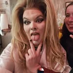 Dani Craig Gleeson - @ablobwith2names - Instagram