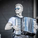 Daniel Gillespie - @dan_skerryvore - Instagram