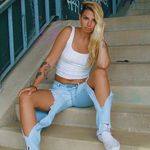 Dani Jones - @superdan__ - Instagram