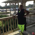 Dani Lewis - @danilewis72 - Instagram