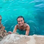 Dani - @danimeyers8 - Instagram