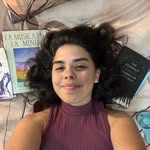Dani Pinto - @danipinor_reads - Instagram