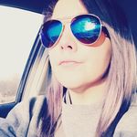 Dani Reeves - @daniiireeves - Instagram