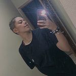 Dani - @danielle.shields19 - Instagram