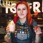 dani wilcox - @dani.makes.drinks - Instagram