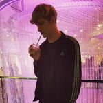 Daniel Artus - @moonylikeluna - Instagram