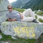 Daniel Auerbach - @maralynmates - Instagram
