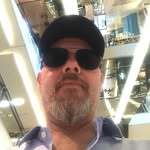 Daniel Bloch - @daniel.bee71 - Instagram