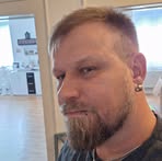 Daniel Bernhardt - Facebook