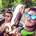 Daniel Bucholz - @momedrien - Instagram
