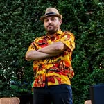 Daniele Dencs | Bass & Ukulele - @daniele.dencs - Instagram