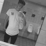 Daniel Floyd - @daniel_floyd1999 - Instagram