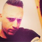 Daniel Hibbert - @danielhibbertlufc - Instagram