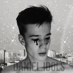 🄷🄴 🄸🅂 🄼🅈 🄸🄳🄾🄻🅂💖 - @daniel.idols - Instagram