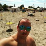 Daniel Ihasz - @daniel.e.house - Instagram