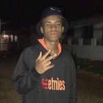Daniel Khin - @daniel_khin12 - Instagram