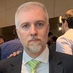 Daniel Kirchhoff - @dr.danielkneuro - Instagram