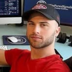 Daniel Glant - Facebook