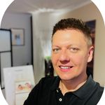 Daniel Kosak - @massagestudio_d.kosak - Instagram