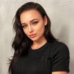Daniella Christinax - @daniellachristinaofficial - Instagram