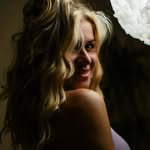 | Dana | Woman|Yoga|Self-confidence |Love of life|Writer|Mom - @daniella__coach__ - Instagram